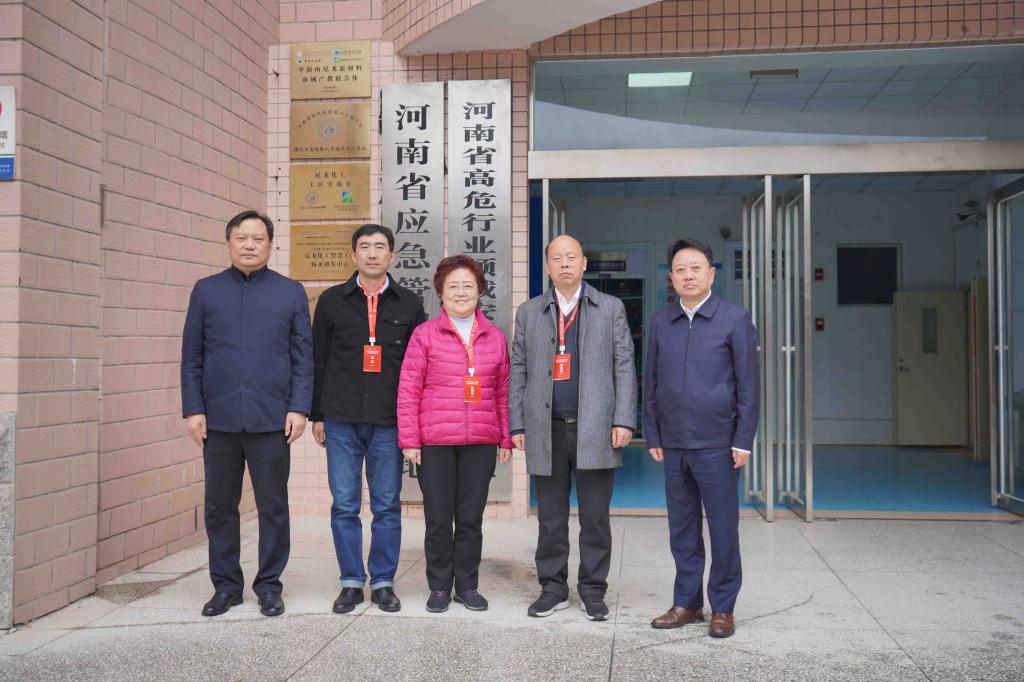 深化实践教学改革 共筑卓越育人平台——华东理工大学乐清华教授莅临指导工作