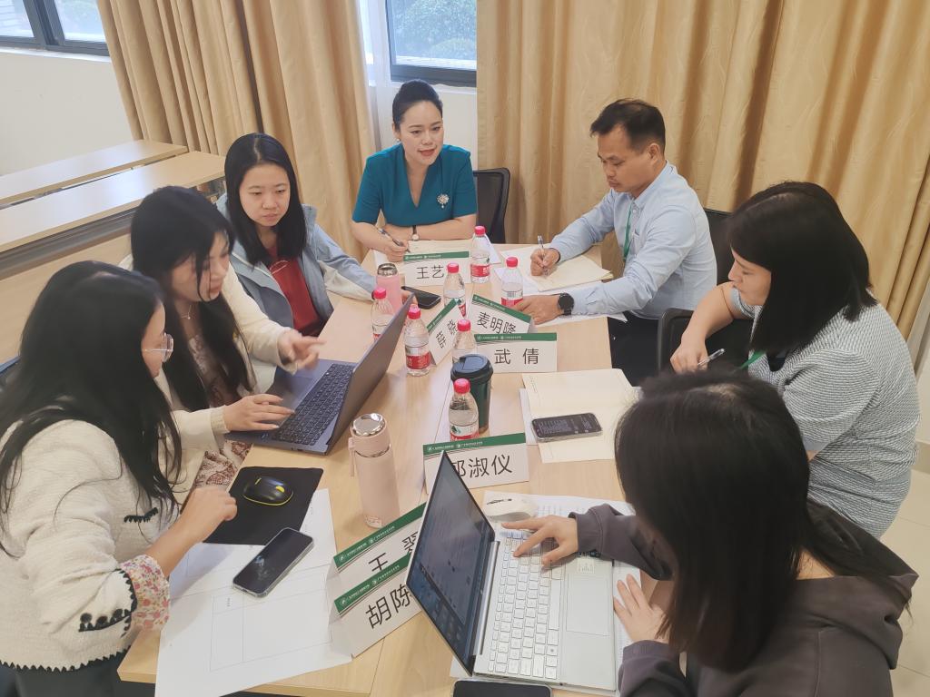 拔节生长 撷光而行——学校2024年中青年干部培训班圆满结业 实践教学平台展实效